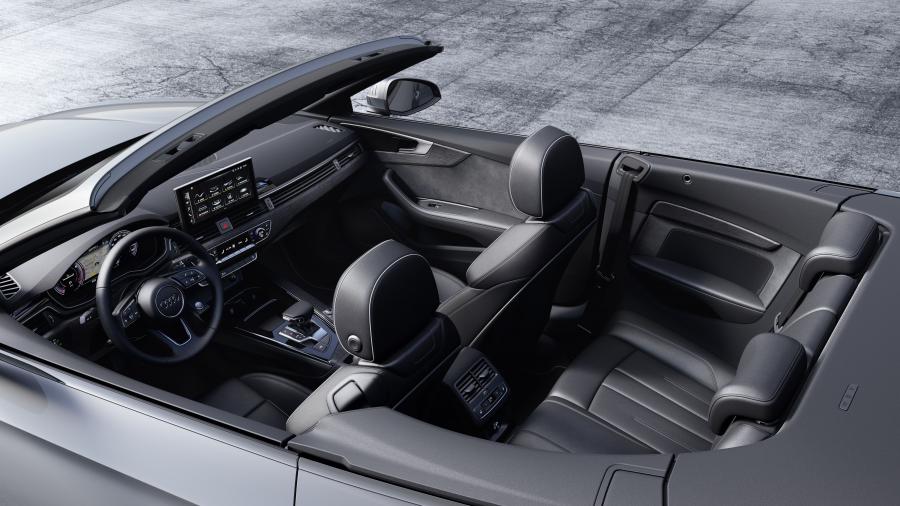 Интерьер Audi A5 Cabriolet 40 TFSI 2019 года  (WW) (фото 18 из 18)